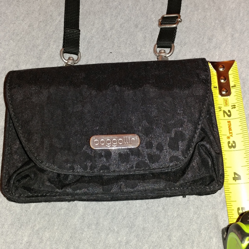 Crossbody bag by Baggallini